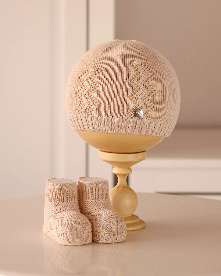 Champagne Zigzag Hat & Booties Set