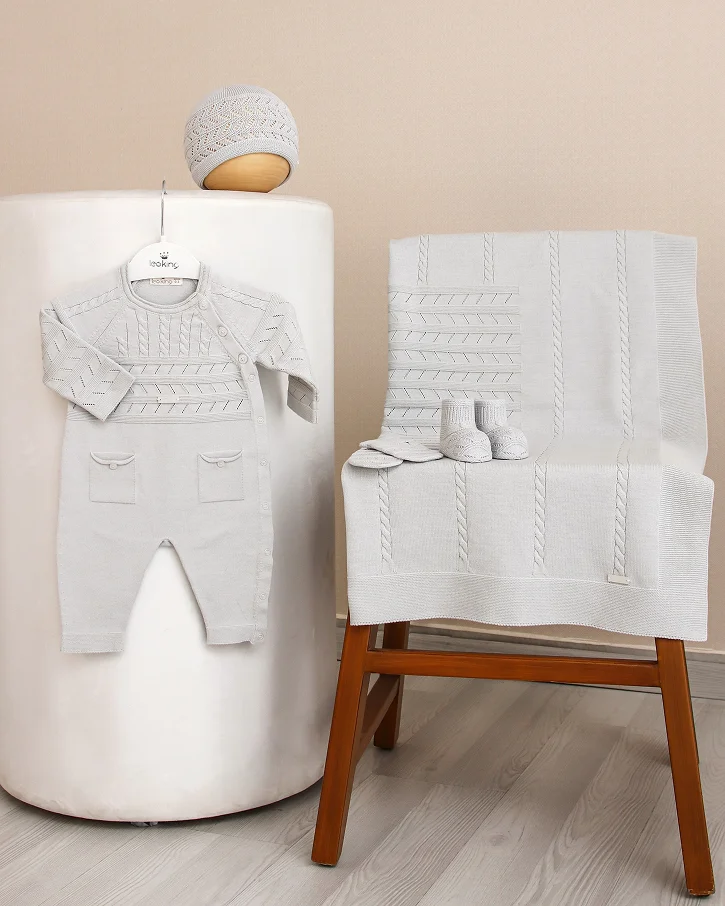 Mist Cable Layette Set
