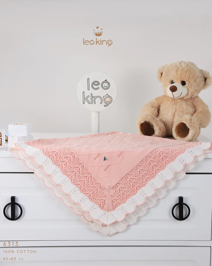 Scallop Rose Lace Blanket